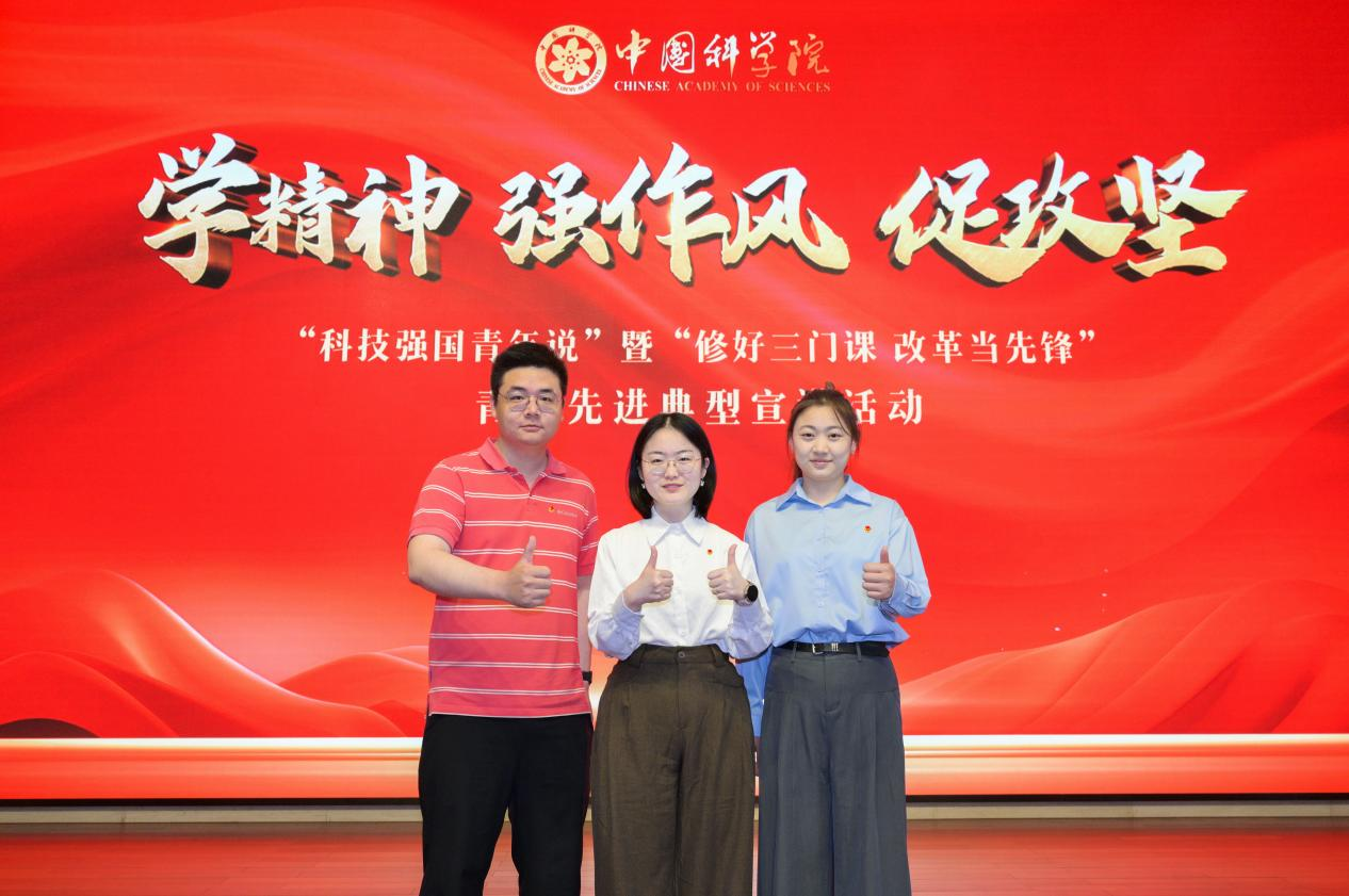 1746779179248027279.png 1746779179248027279.png